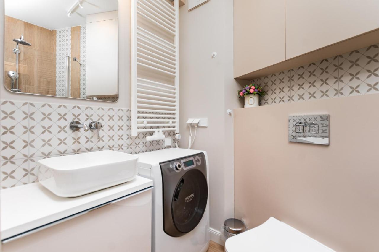 Apartament Solidarnosci By Your Freedom Varsovie Extérieur photo